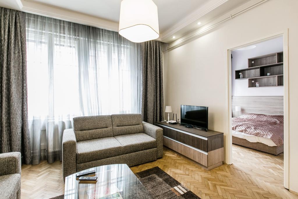 Apartment At Nagymezo Budapest Exteriör bild