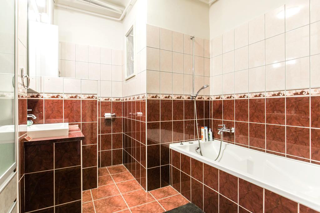Apartment At Nagymezo Budapest Exteriör bild