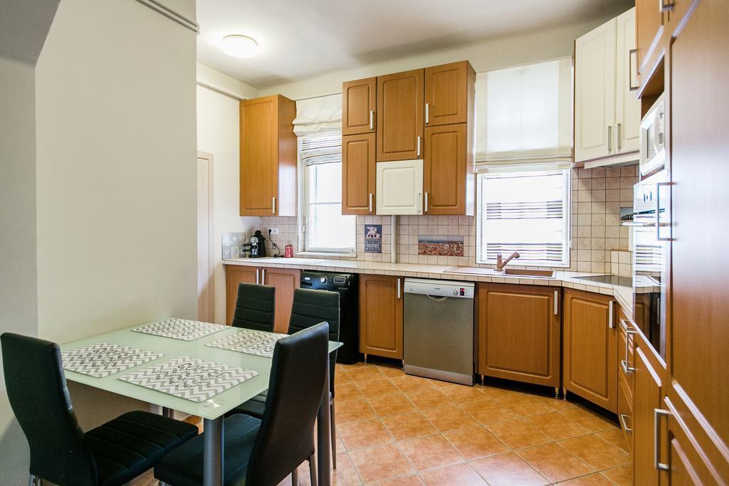 Apartment At Nagymezo Budapest Exteriör bild